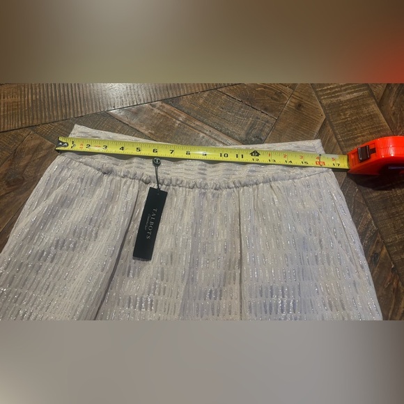 Talbots NWT Shimmering Beige Pencil Skirt in size 8 - Picture 16 of 16